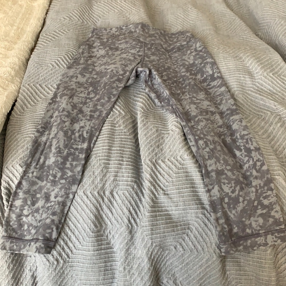 Lululemon Align Crop 23"  light gray tie dye pants